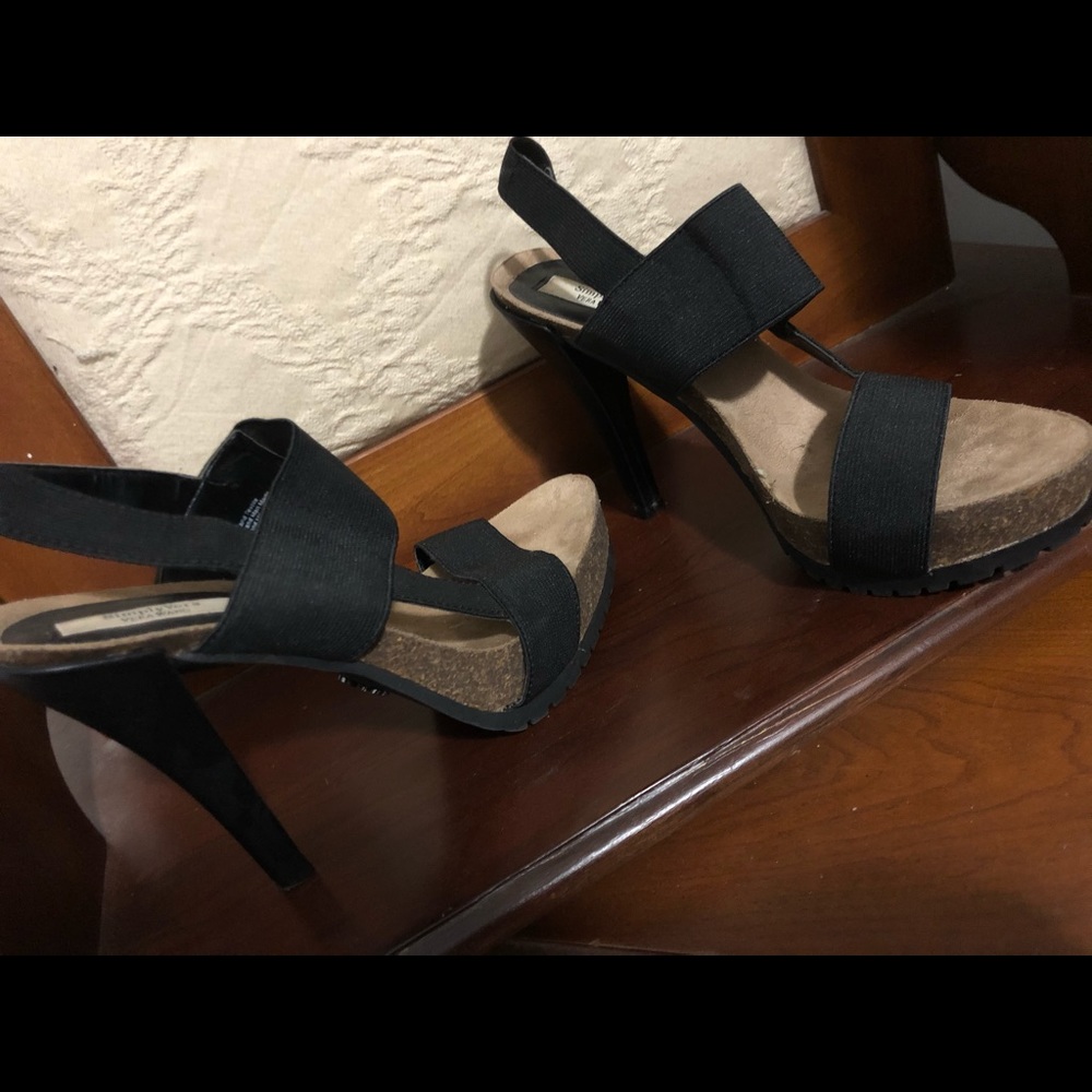 Vera wang heels